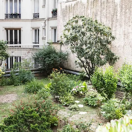 Pick A Flat's In Place Des Ternes - Boulevard Gouvion-saint-cyr Apartment